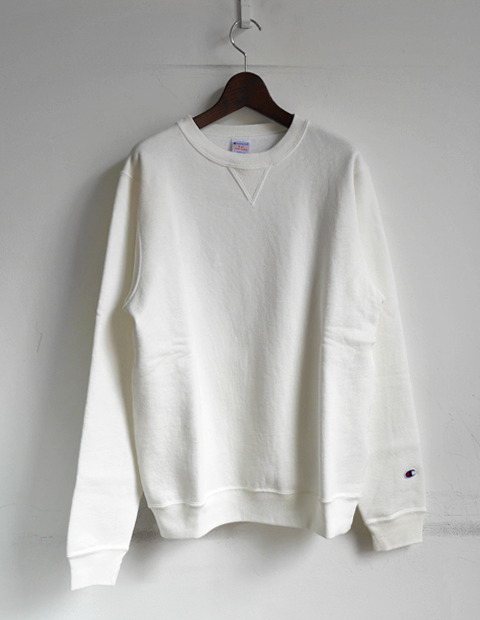 plain white crew neck sweatshirt