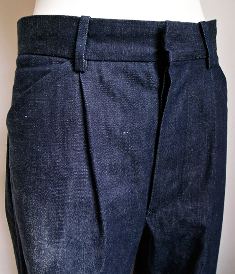 COMOLI Denim Pleats Pants