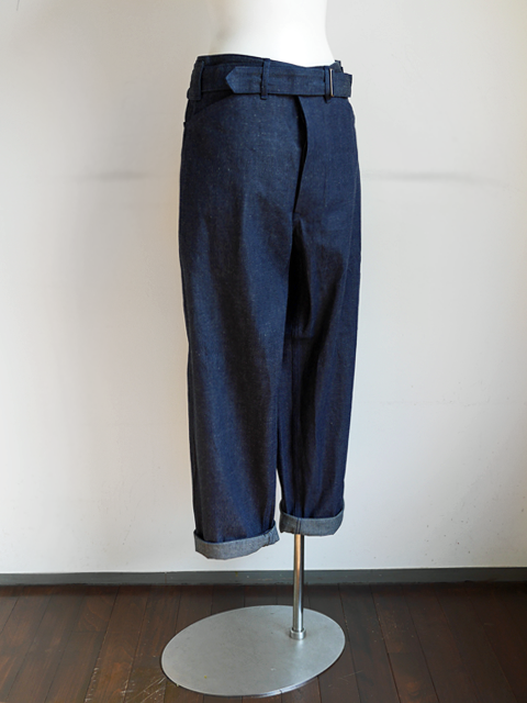 COMOLI Belted Denim Pants