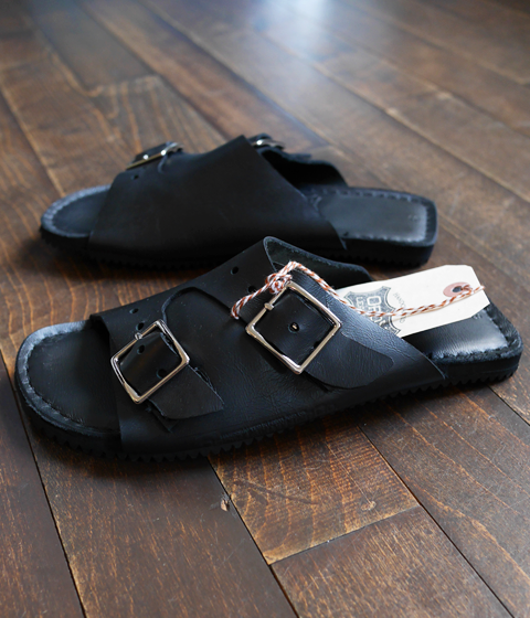 OROX LEATHER Slip On Sandal