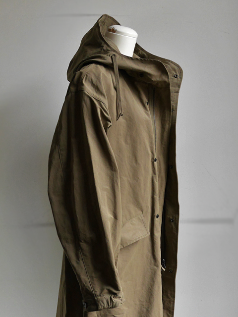 COMOLI Cotton Nylon Hooded Coat
