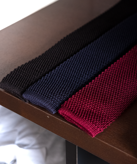 INDIVIDUALIZED SHIRTS Silk Square Bottom Knit Tie