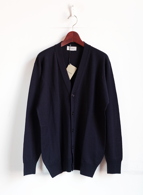 JOHN SMEDLEY  “Sweater Series”  24gauge Cardigan