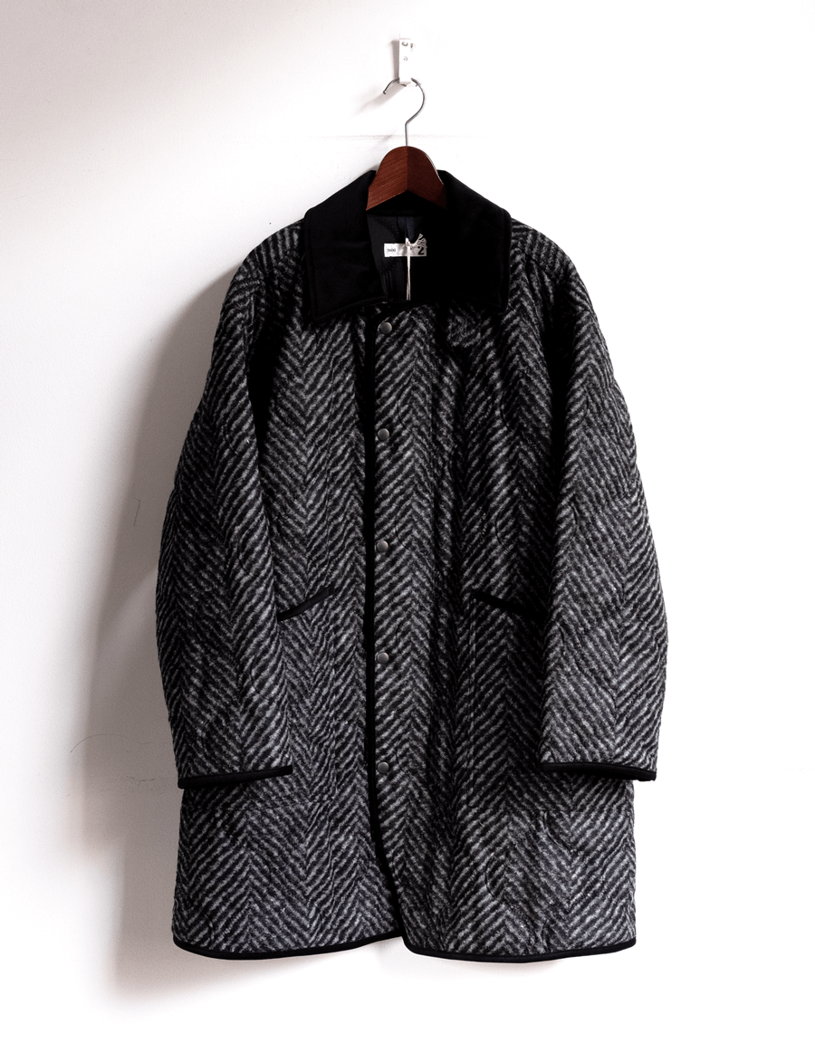 ts(s) Large HerringboneQuilted Cloth Zip & Fly Front Coat | 山口