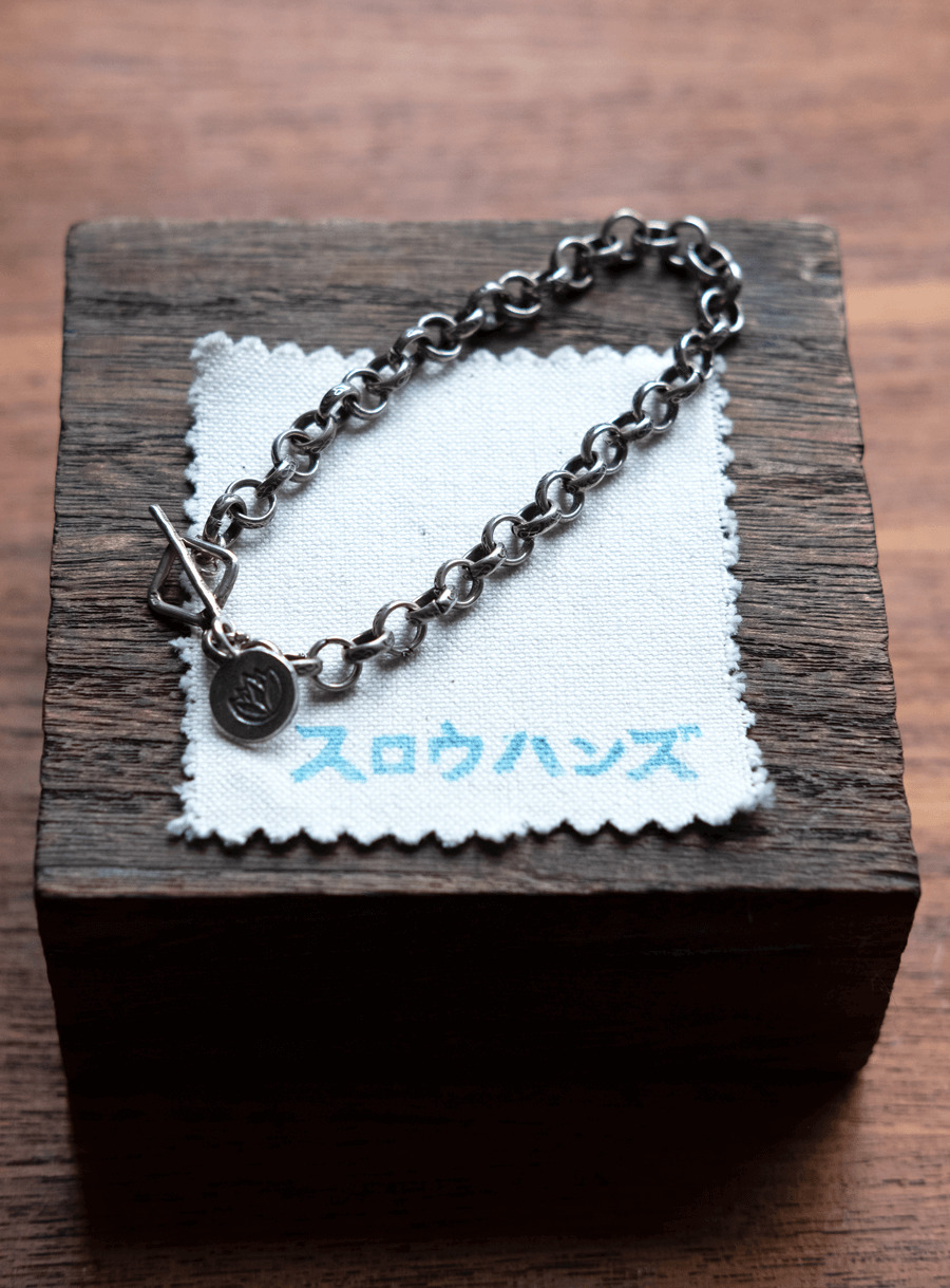 SLOW HANDS   Karen Silver Chain Bracelet