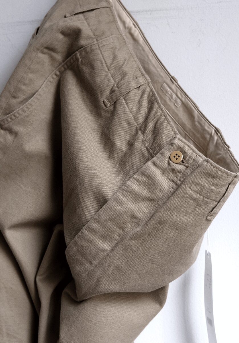 COMOLI KHAKI チノパンツ | 大阪心斎橋のメンズ洋服のセレクト