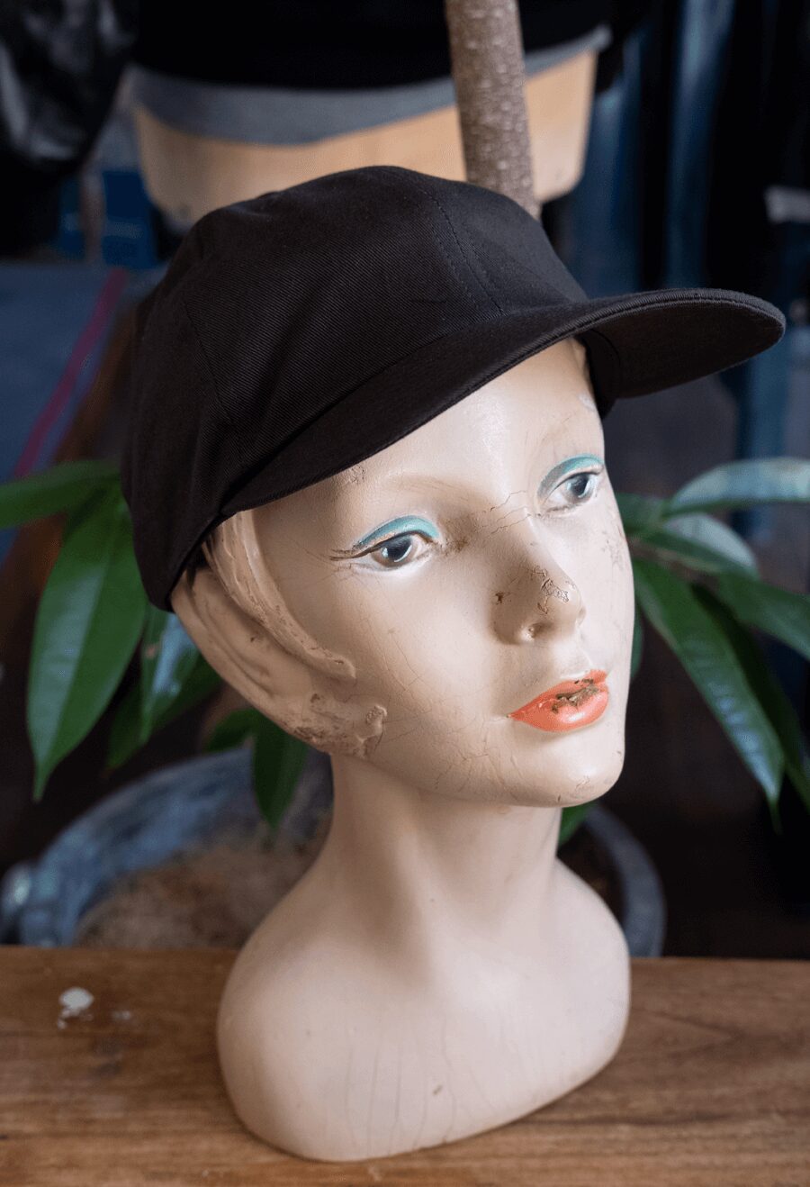 ULTERIOR　WASHED VINTAGE TWILL 6 PANELED CAP