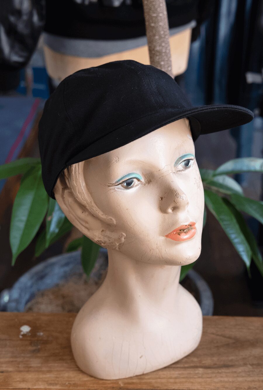 ULTERIOR　WASHED VINTAGE TWILL 6 PANELED CAP