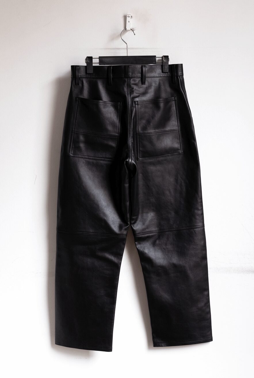Cale　LAMBS LEATHER PANTS