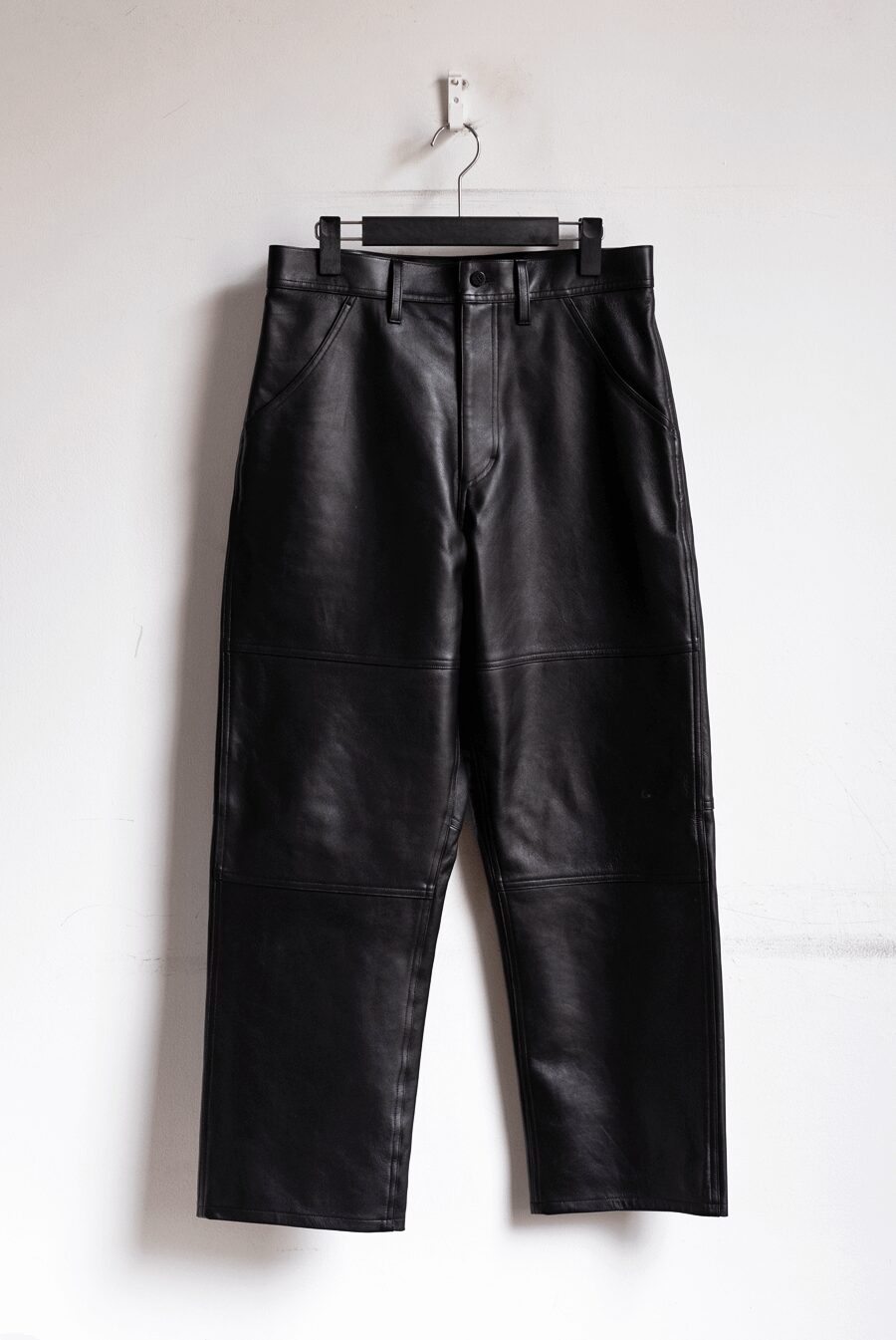 Cale　LAMBS LEATHER PANTS