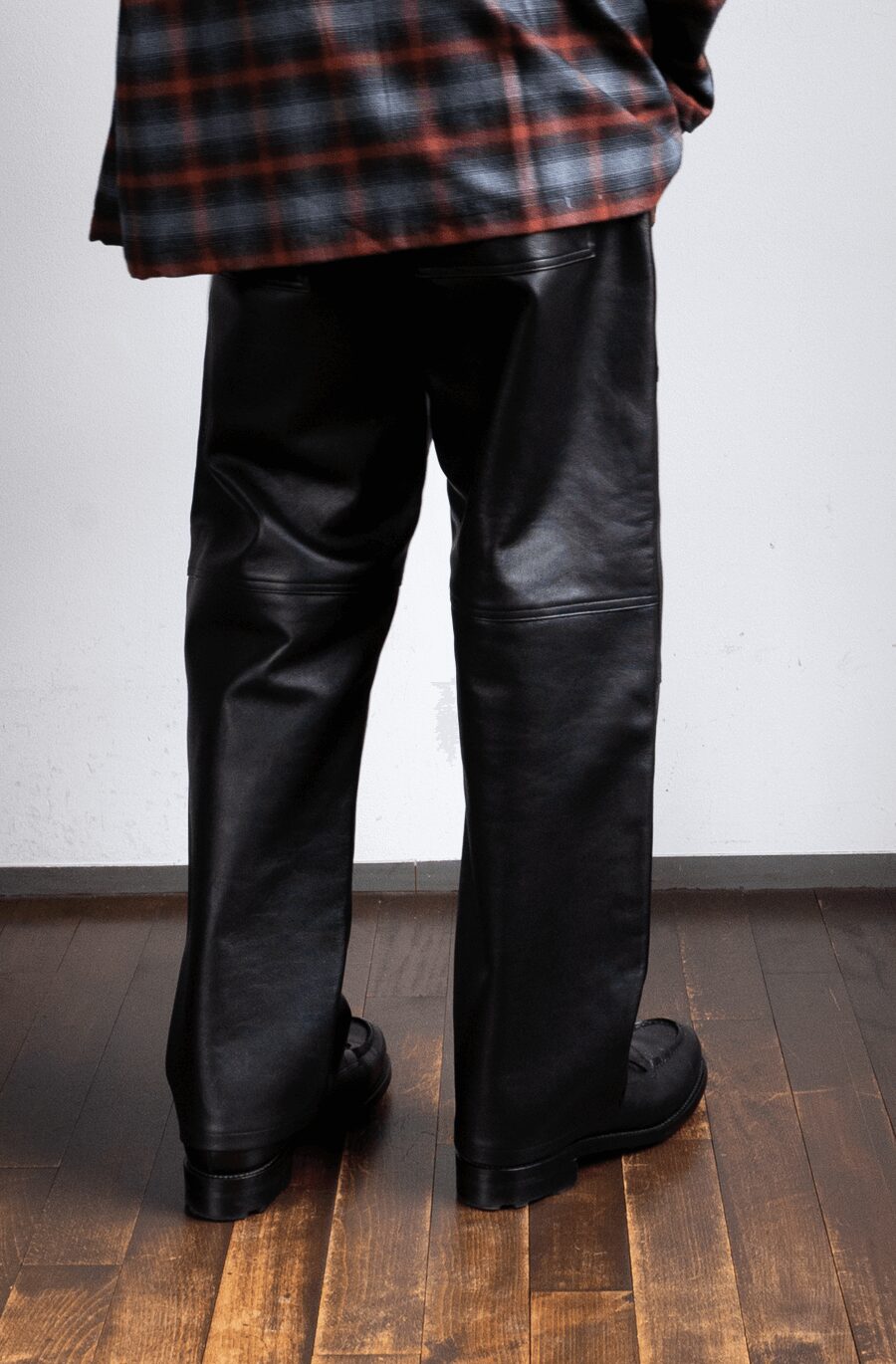 Cale　LAMBS LEATHER PANTS