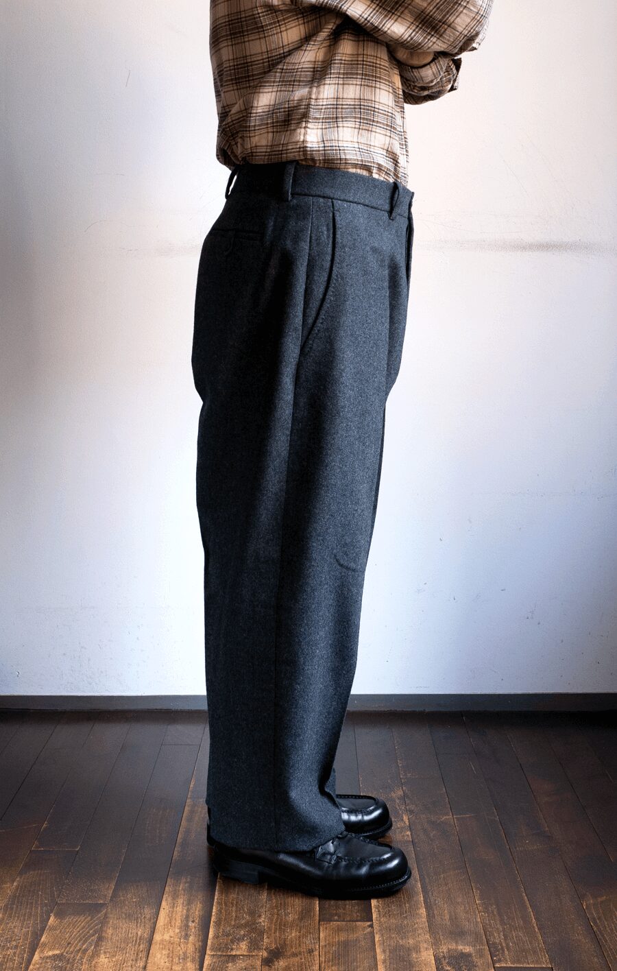 1205　Wool Nylon Trousers “KTISTEN”