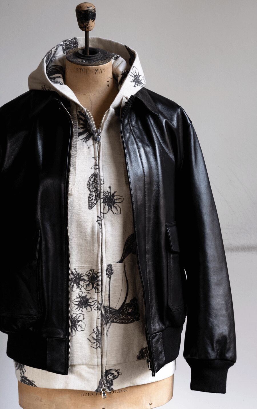 kiivu　ZIP UP HOODED -Drawing Sumi Print Doble + Needle –