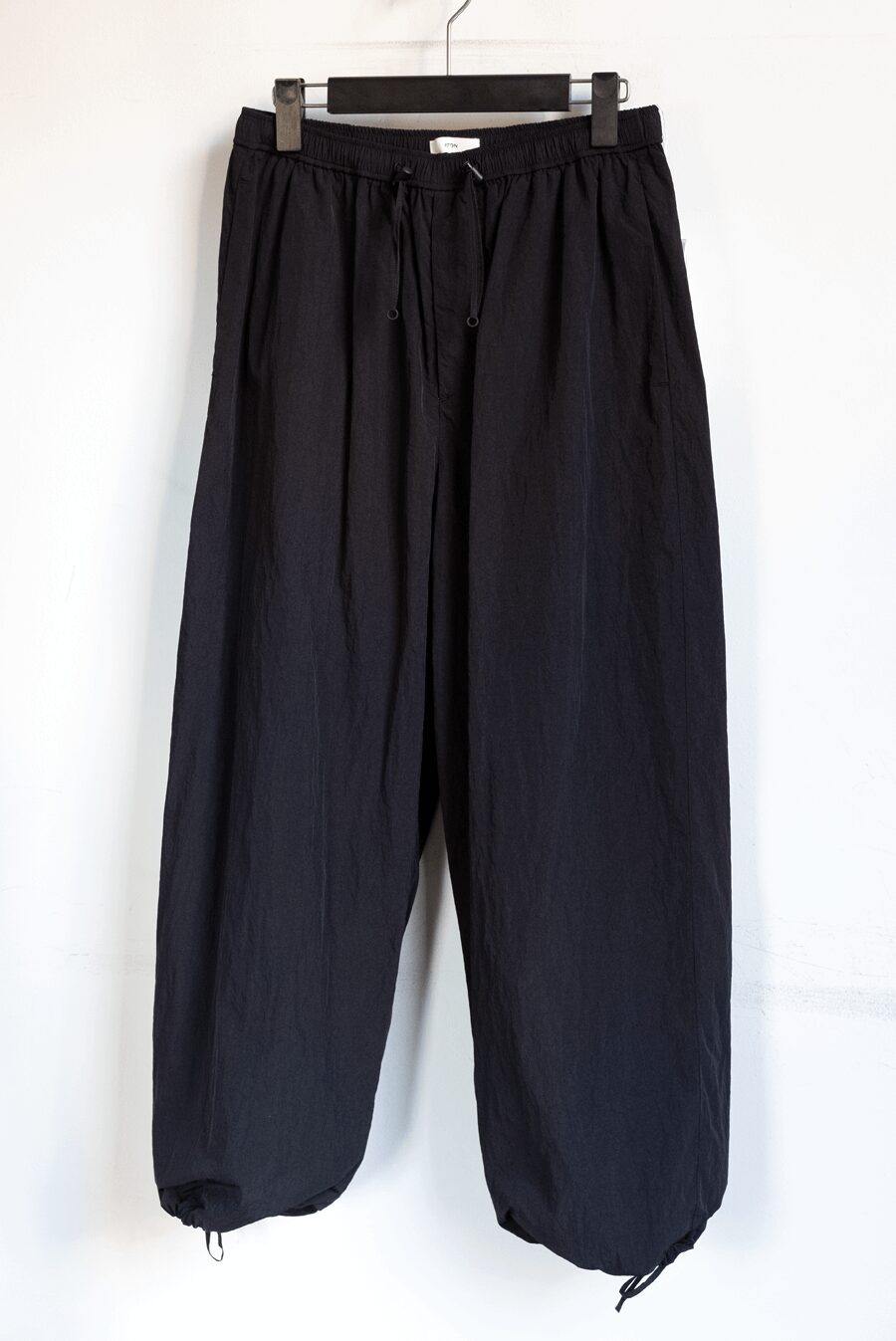 ATON　HAND DYED NYLON UTILITY PANTS