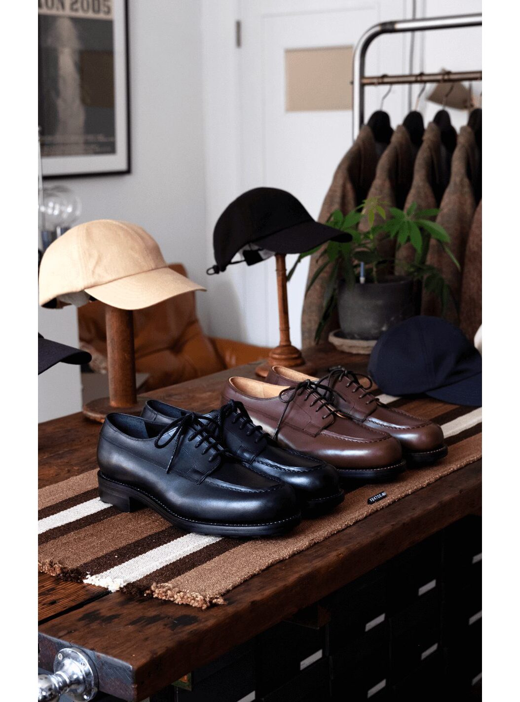 RENDO　”GB001″ APRON FRONT DERBY