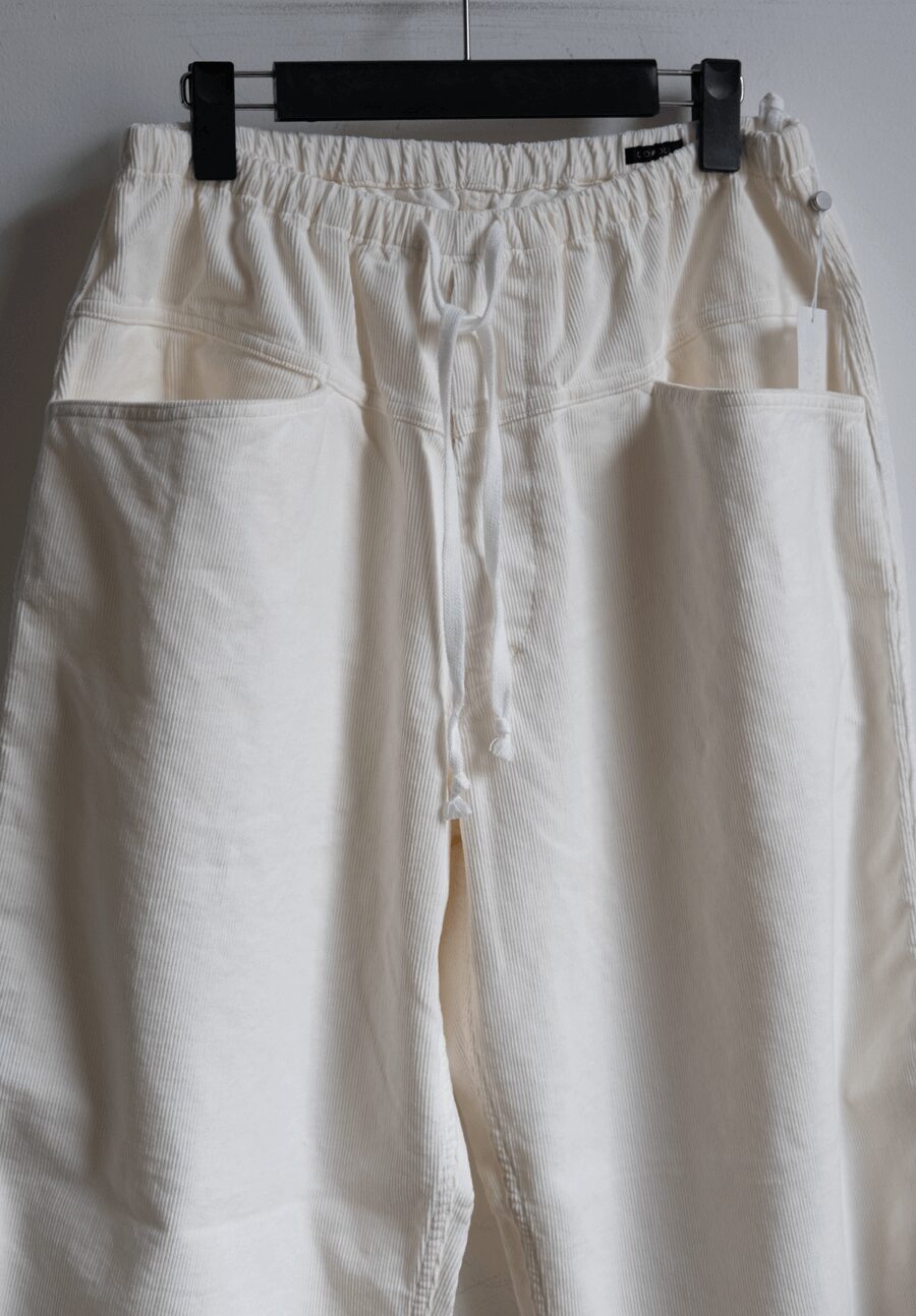 COMOLI　コーデュロイ ドローストリングパンツ