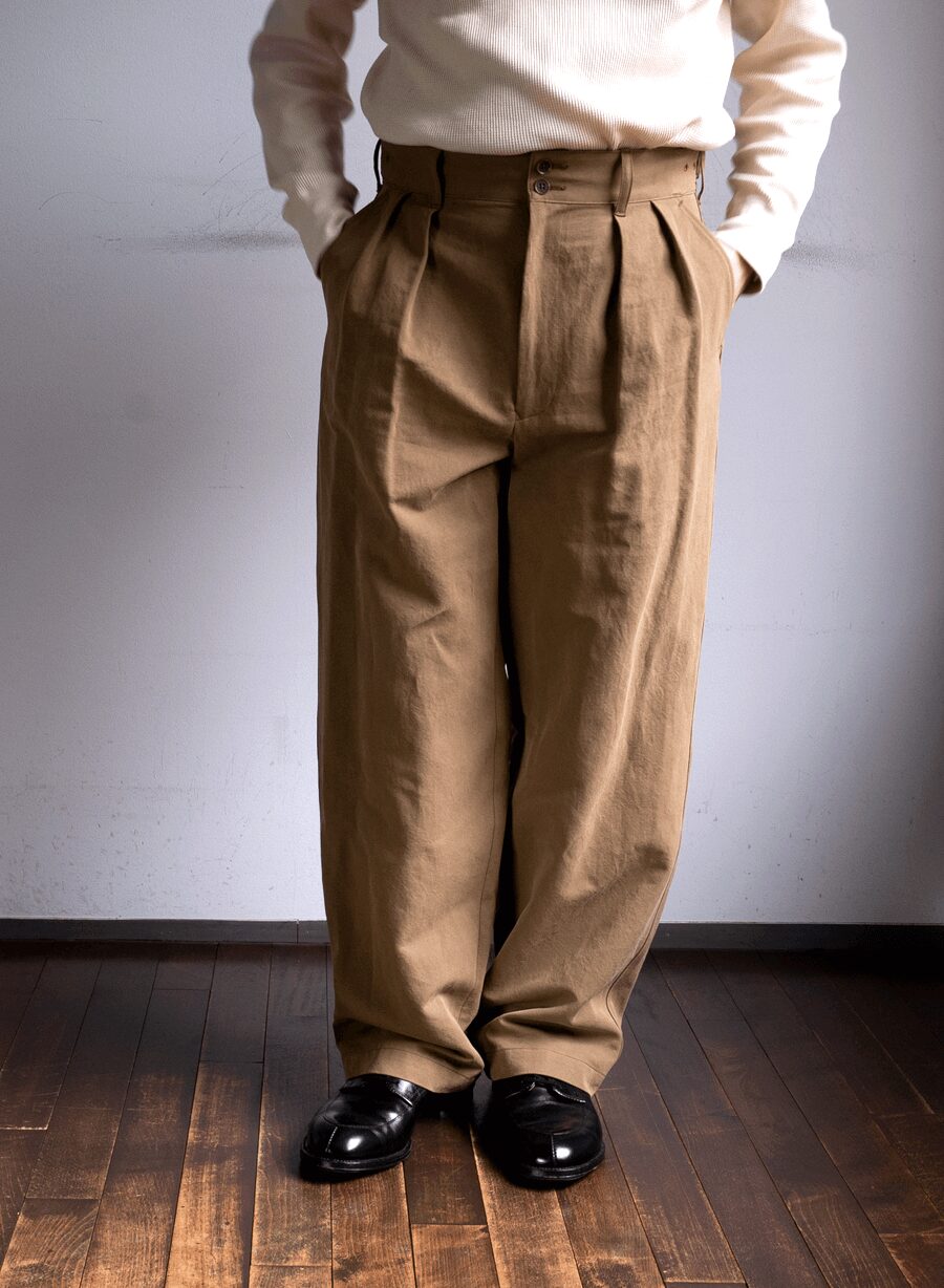ULTERIOR　RAMIE COTTON WEST POINT TUCKED MIL-TROUSERS