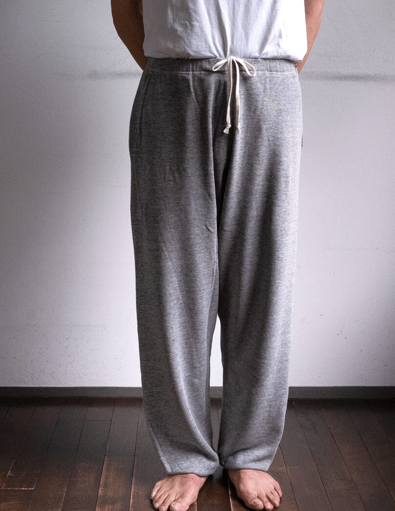 COMOLI　グレー裏毛 パンツ