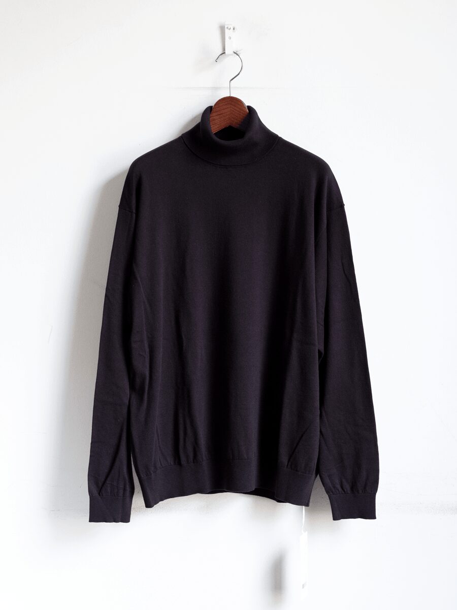 ATON　SMOOTH SUVIN TURTLENECK SWEATER