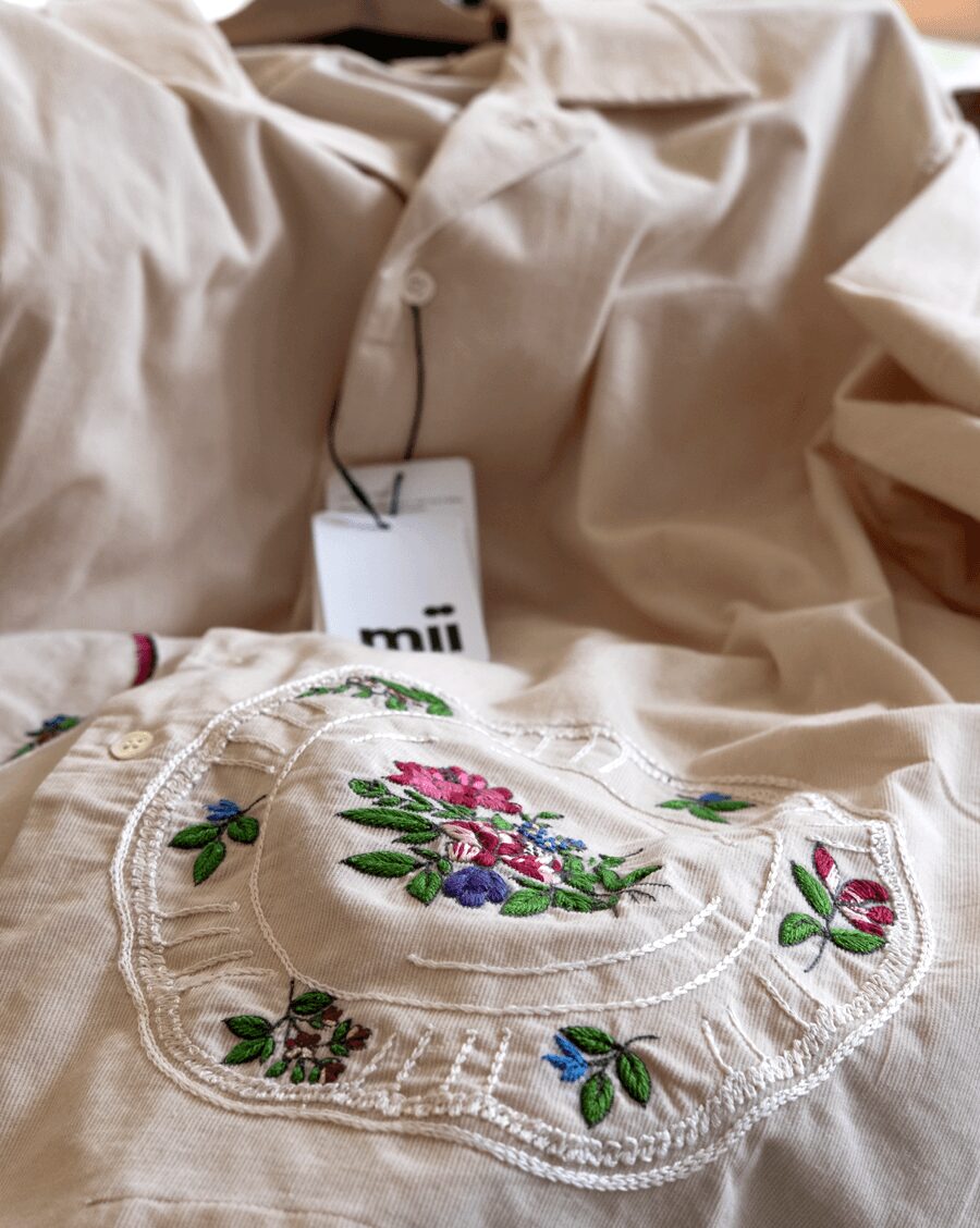 mii　FLOWER EMBROIDERED CORDUROY JACKET “SHIRT EKO”