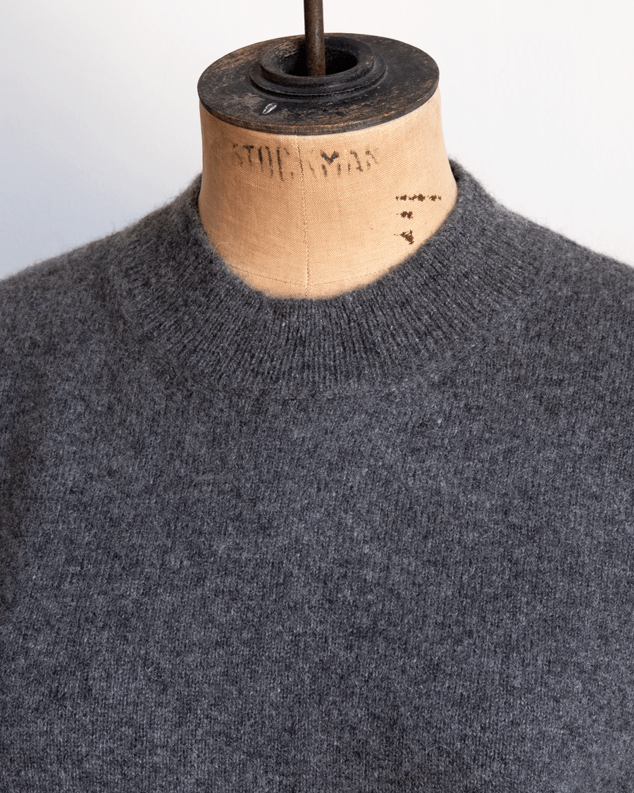 Rencontrant　YAK × CASHMERE MOCK NECK SWEATER
