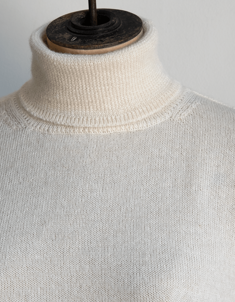 Rencontrant　BABY ALPACA TURTLE NECK SWEATER
